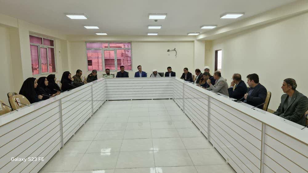 لزوم همکاری همه دستگاهها با شورای آموزش و پرورش تنگستان