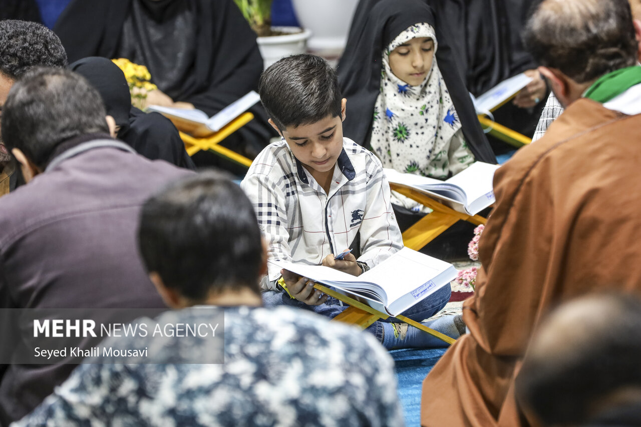 «زندگی با آیهها»؛ راهی برای آرامش و سبک زندگی پایدار «زندگی با آیهها»؛ راهی برای آرامش و سبک زندگی پایدار