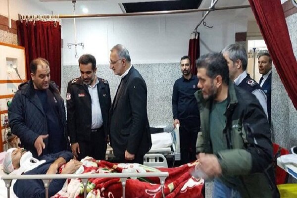 شهردار تهران از آتش نشانان مصدوم عیادت کرد شهردار تهران از آتش نشانان مصدوم عیادت کرد