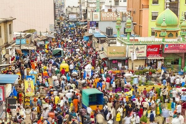 بازار مصرف هند توسط ۱۰ درصد ثروتمند این کشور کنترل میشود بازار مصرف هند توسط ۱۰ درصد ثروتمند این کشور کنترل میشود