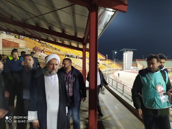 حضور نماینده ولی فقیه در قزوین در ورزشگاه سردار آزادگان حضور نماینده ولی فقیه در قزوین در ورزشگاه سردار آزادگان