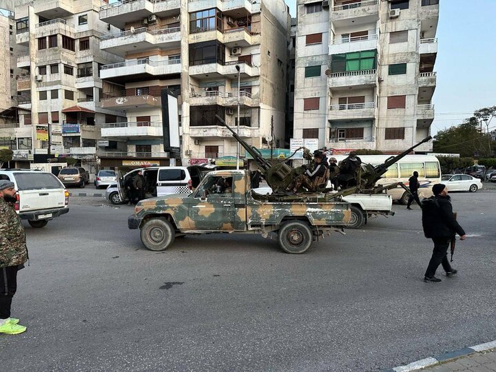 Suriye'deki HTŞ saldırılarında can kaybı 500'ü aştı Suriye'deki HTŞ saldırılarında can kaybı 500'ü aştı