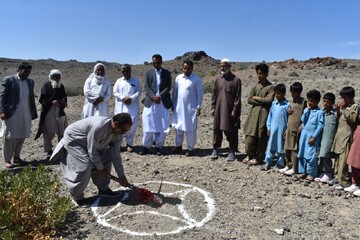 آغاز احداث مدرسه خیرساز  روستای سرخان طاووس شهرستان مهرستان