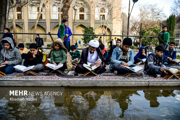 چهارباغ عباسی؛جایی که دلهای بیقرار با نوای نورانی قرآن آرام میگیرند
