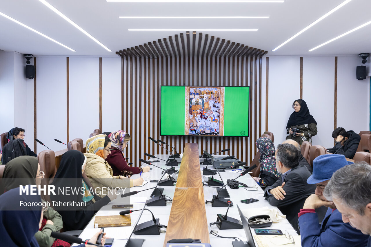 نگارههای خمسه نظامی بررسی شد؛ تاراج سرمایههای ایران! نگارههای خمسه نظامی بررسی شد؛ تاراج سرمایههای ایران!