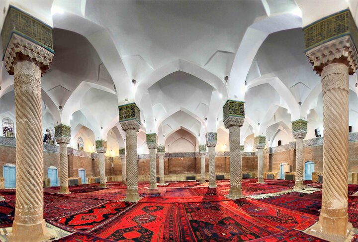 گلبانگ هزاران گلدسته در شهر مسجد و منارهها