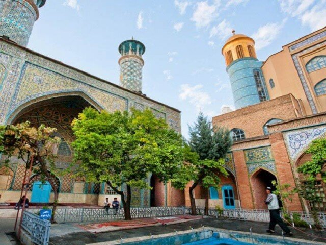 گلبانگ هزاران گلدسته در شهر مسجد و منارهها