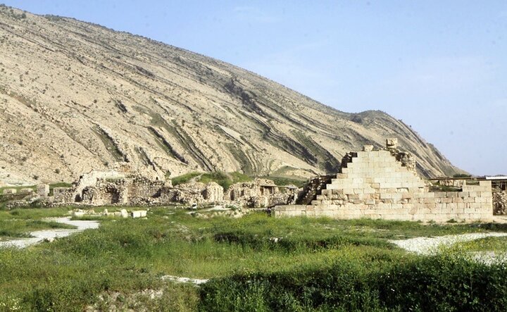 کاوشهای کاخ امپراتور روم در بیشاپور کازرون آغاز شد