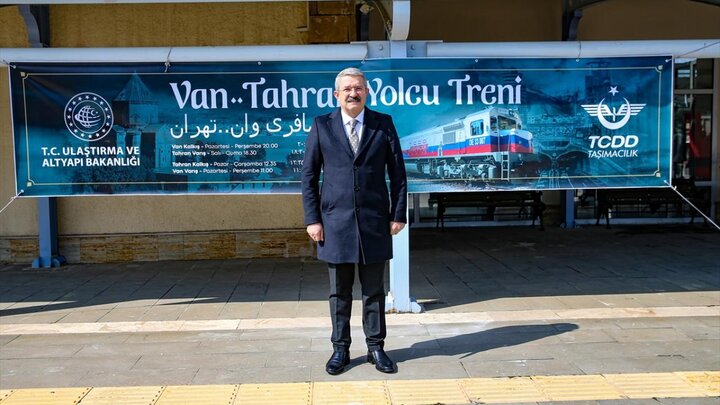 Tahran-Van tren seferleri