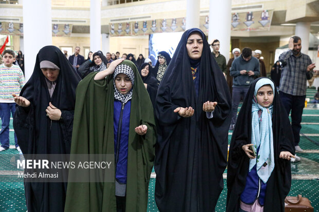 زندگی با آیه ها در مصلی زنجان