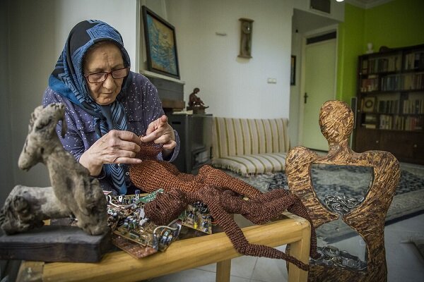 هنردرمانی به بهبود سلامت عاطفی زنان کمک میکند هنردرمانی به بهبود سلامت عاطفی زنان کمک میکند