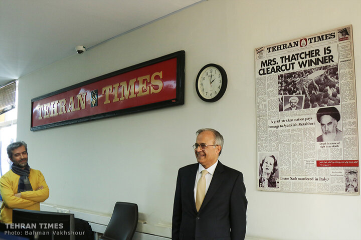 Tehran Times hosts ECO Secretary-General