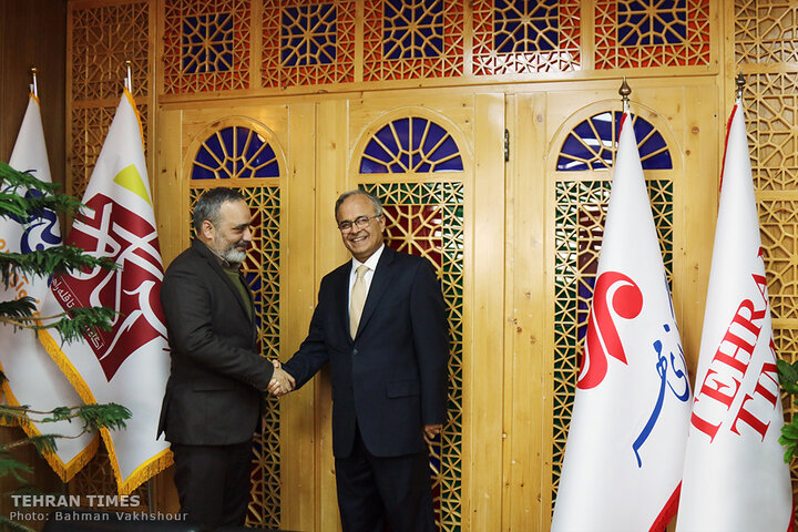 Tehran Times hosts ECO Secretary-General