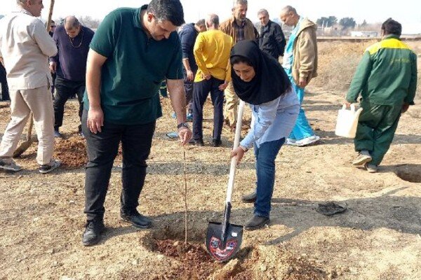کاشت هزار اصل نهال در  مرکز روانپزشکی «امین آباد»