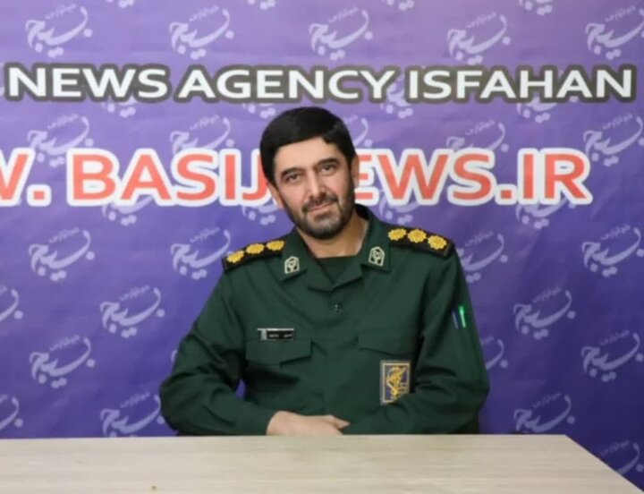 ترویج فرهنگ قرآنی در مدارس اصفهان با برگزاری نمایشگاههای قرآن