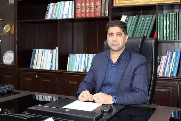 آغاز عملیات مرطوبسازی کانونهای گرد وغبار در بستر تالاب هامون آغاز عملیات مرطوبسازی کانونهای گرد وغبار در بستر تالاب هامون