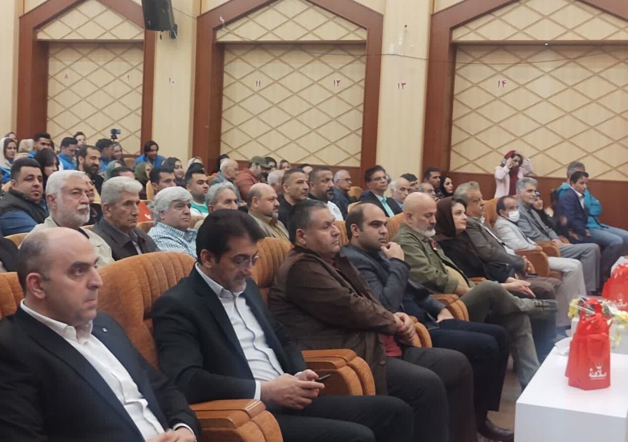 روز طلایی شاهوار رقم خورد؛ شاهرودیها گل کاشتند!