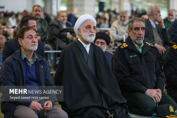 آخرین نماز جمعه سال 1403 24