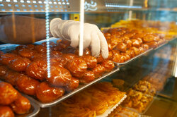 قیمت انواع زولبیا و بامیه در میادین تره‌بار اعلام شد