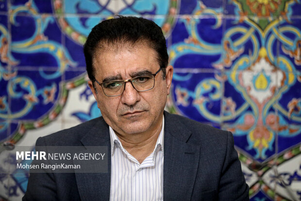 رونمایی از پوستر سیزدهمین جشنواره بینالمللی مد و لباس فجر 4
