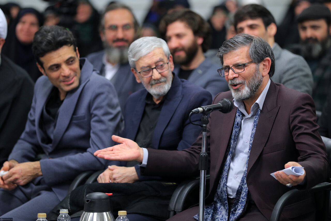 شعر،طنز،شاعران،ديدار،جلسه،رهبر،انقلاب،رهبري،كشور،شاعر،اهميت، ...