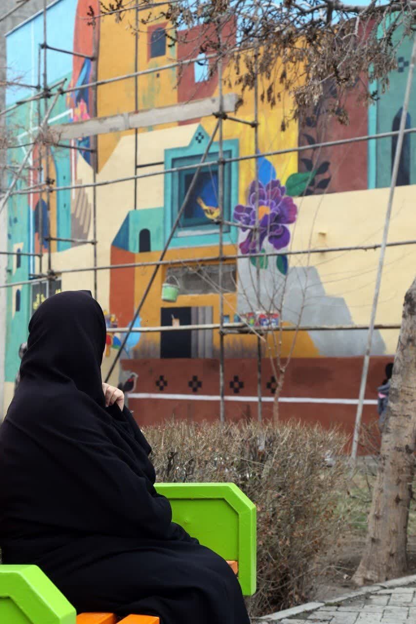 مشهد؛ دیوارهایی که آواز بهار سر میدهند مشهد؛ دیوارهایی که آواز بهار سر میدهند