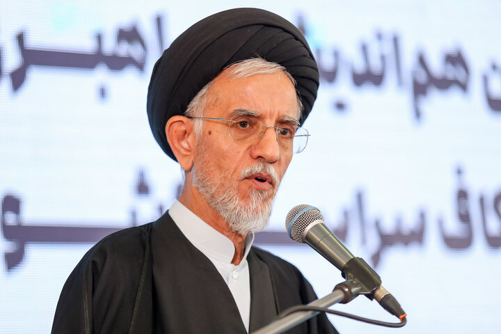 اعتکاف رمضان جبهه معنویت را گستردهتر میکند