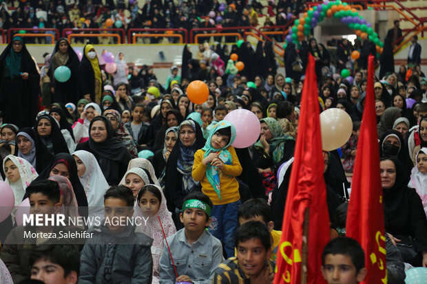 جشن خانوادگی روزه اولی‌ها در شهرکرد