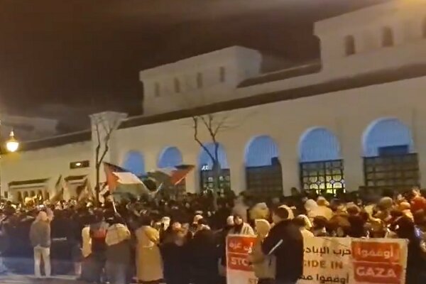 Siyonist rejimin Gazze'ye yönelik saldırıları Fas’ta protesto edildi Siyonist rejimin Gazze'ye yönelik saldırıları Fas’ta protesto edildi