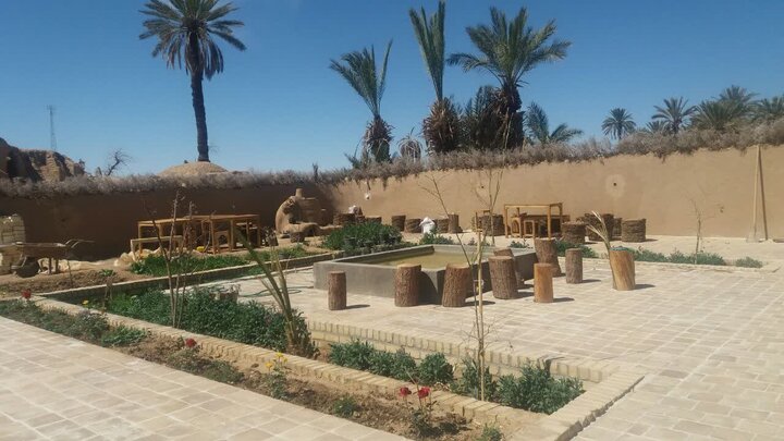 نوروز را در روستای جهانی اصفهک تجربه کنید؛بهشتی کویری با نخلهای رویایی