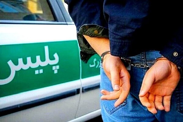 مامور قلابی در محور اراک-بروجرد دستگیر شد مامور قلابی در محور اراک-بروجرد دستگیر شد