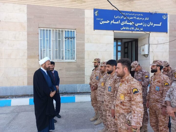 بازدید مسئول نمایندگی ولیفقیه سپاه استان کرمانشاه از پایگاههای مرزی