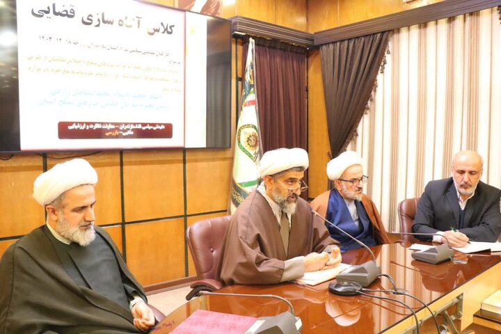 ارگان های نظارتی نقش بی بدیلی در کاهش جرایم نیروهای مسلح دارند