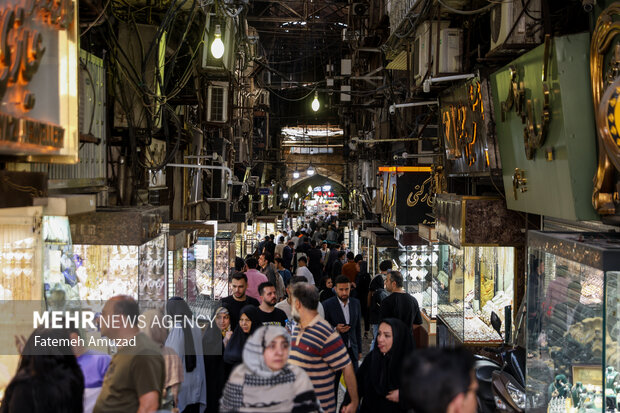 بازار شب عید در بحران؛ نوروز ۱۴۰۴ با طعم تلخ اقتصادی