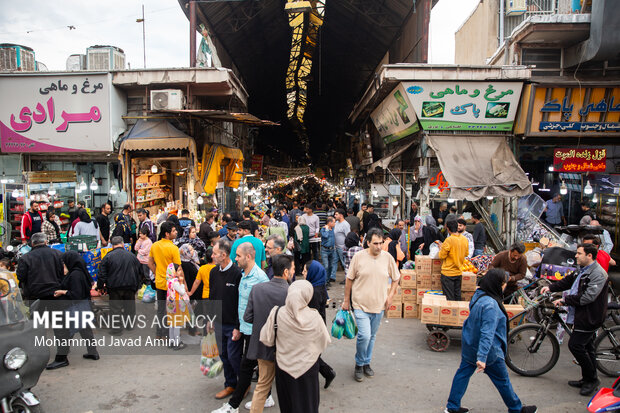 حال و هوای بازار قزوین در آستانه نوروز ۱۴۰4