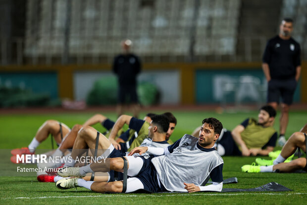 تمرین و نشست خبری تیم ملی فوتبال ایران پیش از بازی با امارات 26