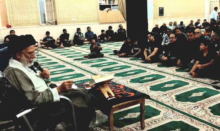 امامجمعه دیر: فرزندآوری واجب است امامجمعه دیر: فرزندآوری واجب است