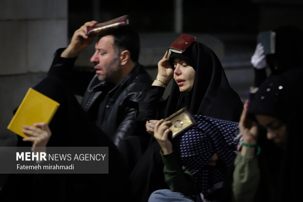 مراسم احیای شب نوزدهم ماه مبارک رمضان در مسجد دانشگاه تهران