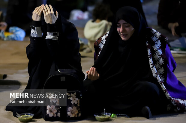 مراسم احیای شب نوزدهم ماه مبارک رمضان در مسجد دانشگاه تهران