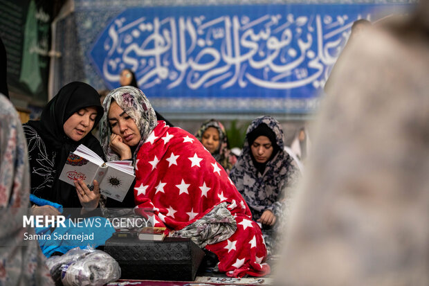 مراسم احياء اول ليلة من ليالي القدر في إيران