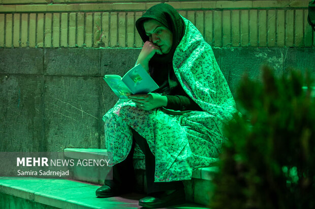 مراسم احياء اول ليلة من ليالي القدر في إيران