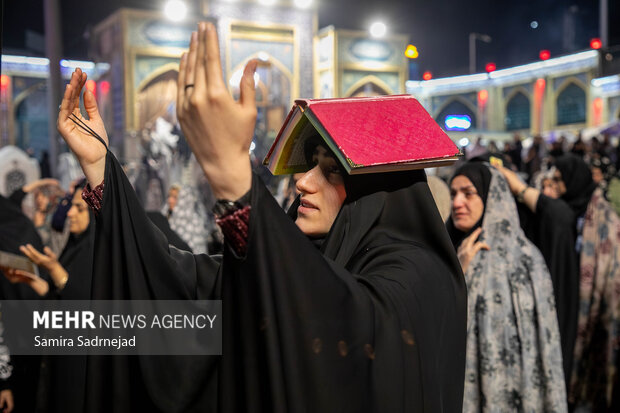 مراسم احیای شب اول قدر امام زاده صالح تهران