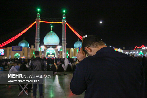 احیای شب نوزدهم در مسجد مقدس جمکران