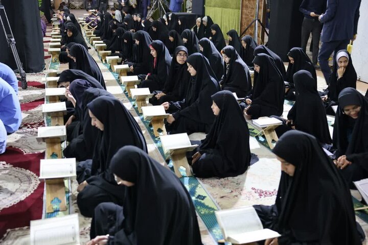 رونمایی از پوستر سرود «لبخند» در خراسان جنوبی