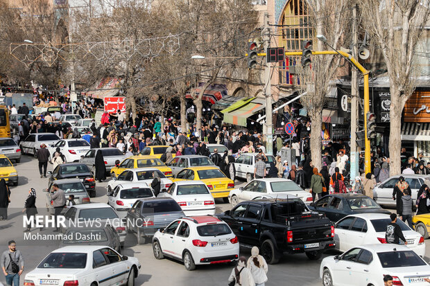 بازار میوه اردبیل در آستانه نوروز ۱۴۰۴