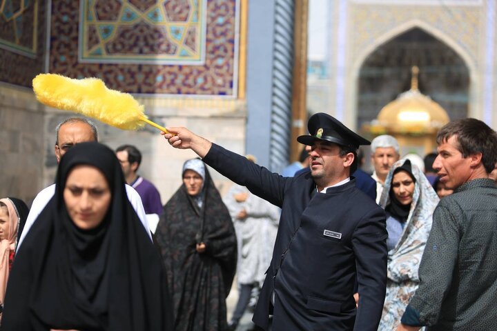 خدمت‌رسانی بیش از ۴۰ هزار خادم بارگاه منور رضوی به زائران نوروزی