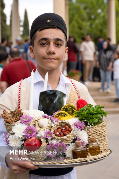 تحویل سال 1404 هجری شمسی در حافظیه شیراز