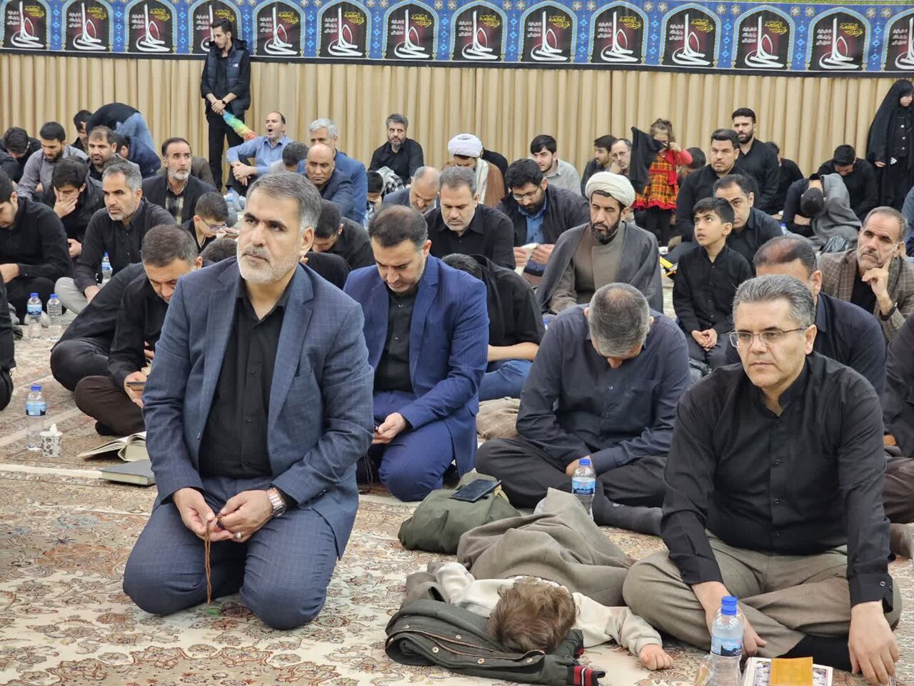 سوگ و نیایش در شبهای قدر سنندج؛ مراسم عزاداری امام علی(ع) برگزار شد