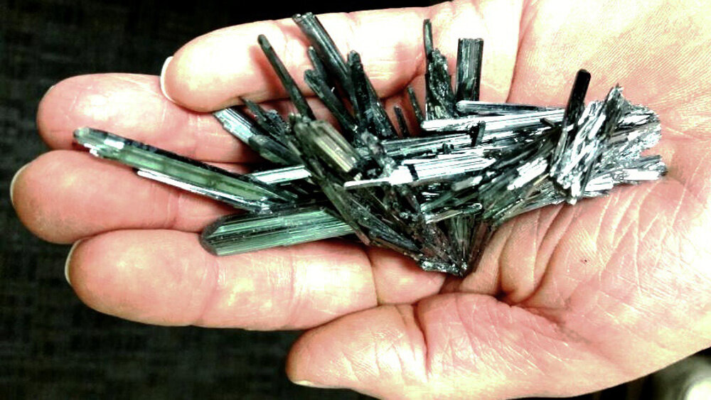 Iran discovers antimony reserve after 10 years of exploration