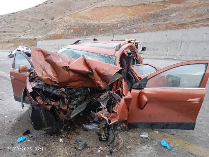 تصادف در آزادراه خرمآباد - بروجرد ۲ فوتی و یک مصدوم برجای گذاشت